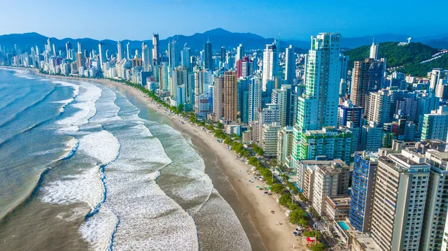 5 motivos para você morar em um apartamento frente mar em BC