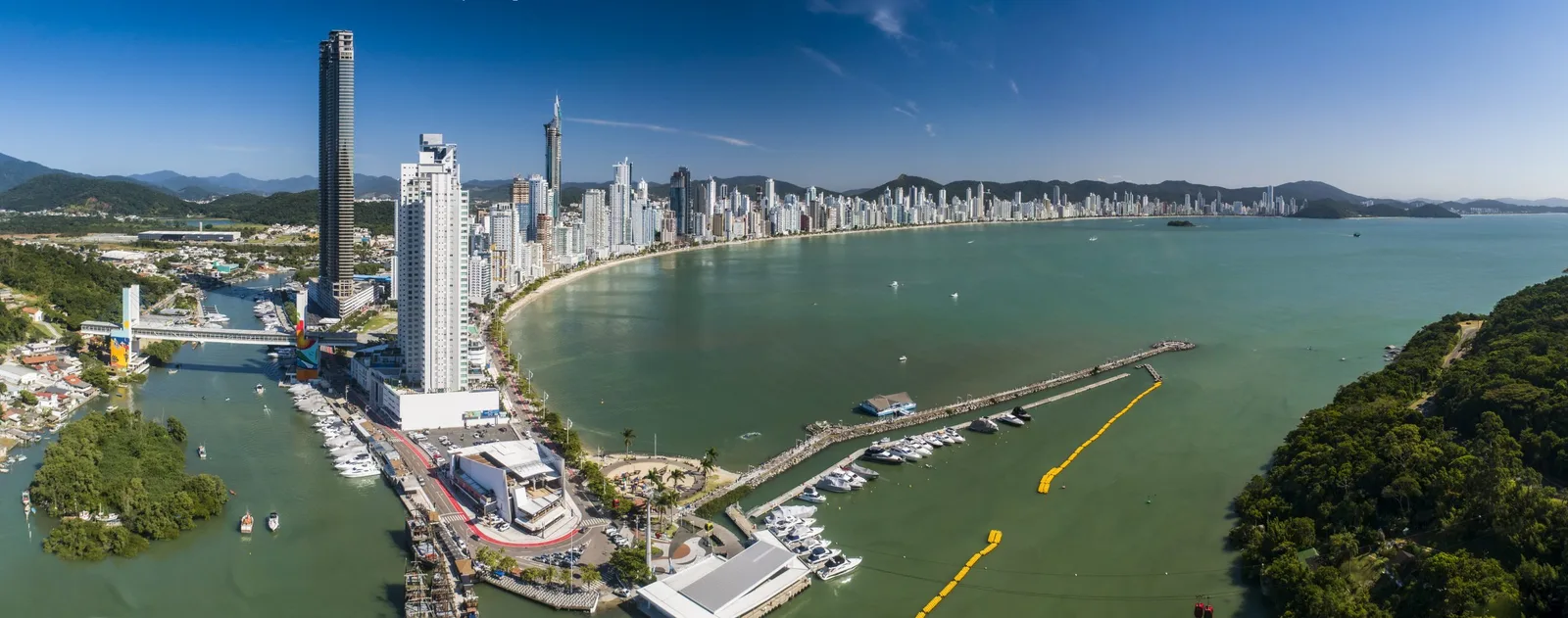 57 anos de Balneário Camboriú: a evolução das últimas décadas