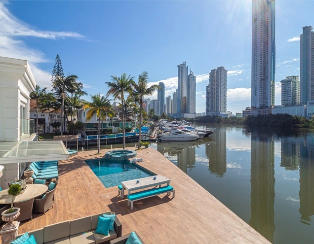 condominios-com-garagem-nautica-em-balneario-camboriu4