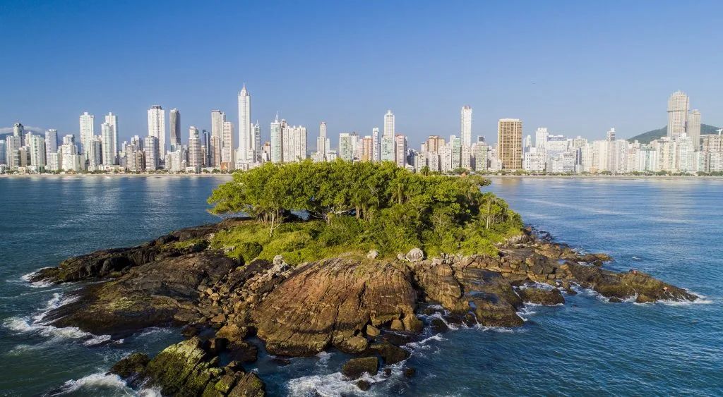 Feirao-de-Imoveis-de-Balneario-Camboriu-1-1024x563