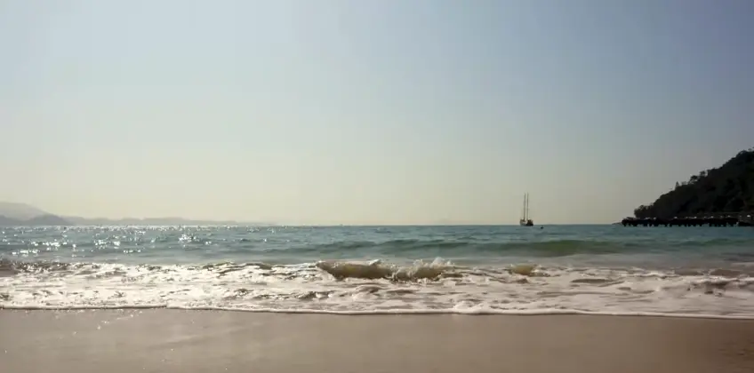 Descubra-Balneario-Camboriu-Praia-de-Laranjeiras-4