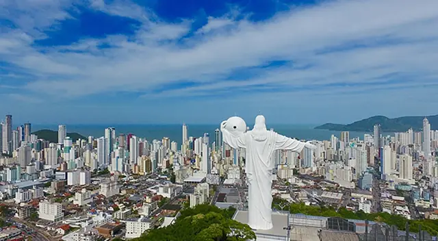 Descubra Balneário Camboriú: Conheça o Cristo Luz, uma das maravilhas do Atlântico Sul