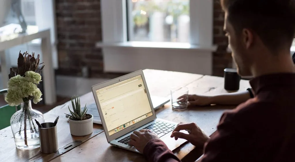 Home-office-definitivo-3-dicas-para-montar-o-seu-3-1024x563