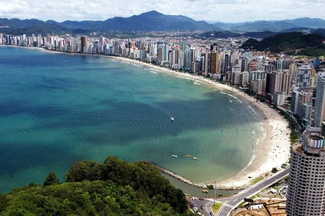 O que fazer em Balneário Camboriú (+ imagens aéreas)