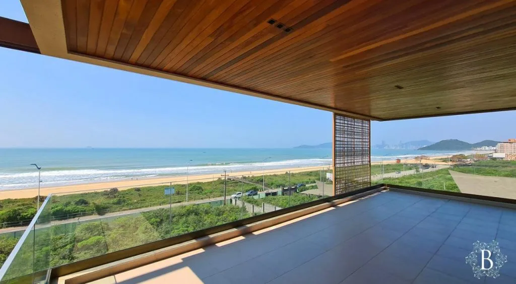 O-seu-resort-particular-na-Praia-Brava-4-1024x563