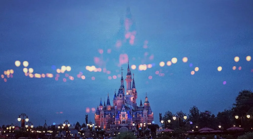 Excelencia-no-Atendimento-case-Disney-4-1024x563