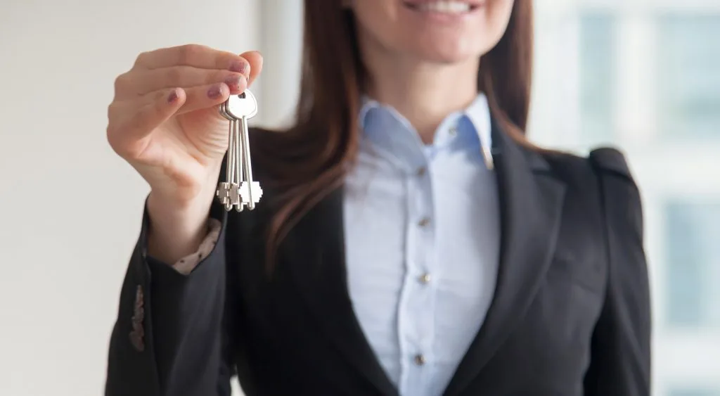 3-razoes-para-contratar-uma-imobiliaria-2-1024x563