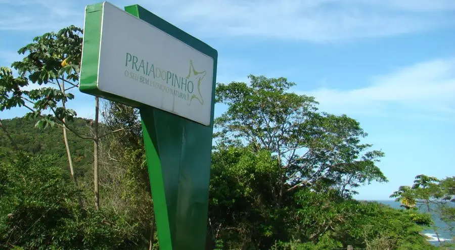 Conheca-mais-sobre-a-Praia-de-Naturismo-de-Balneario-Camboriu-1