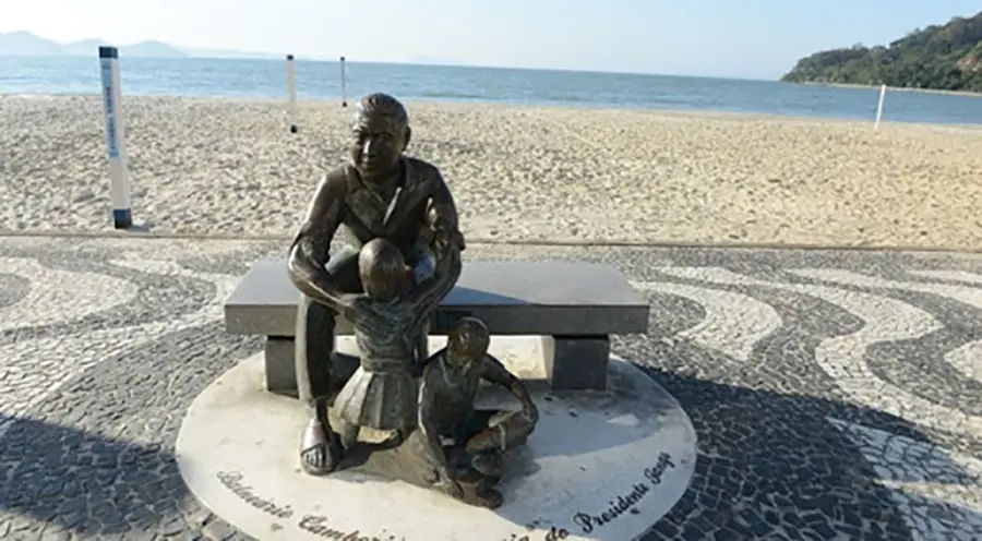 Avenida-Atlantica-em-Balneario-Camboriu-tudo-que-voce-precisa-saber-1