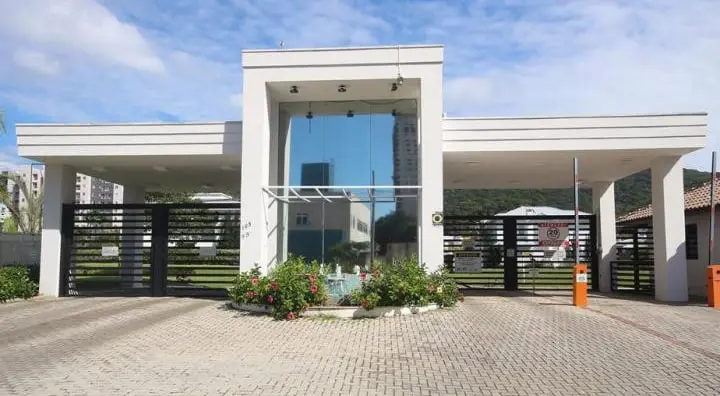 condomínios fechados de casas em Balneário