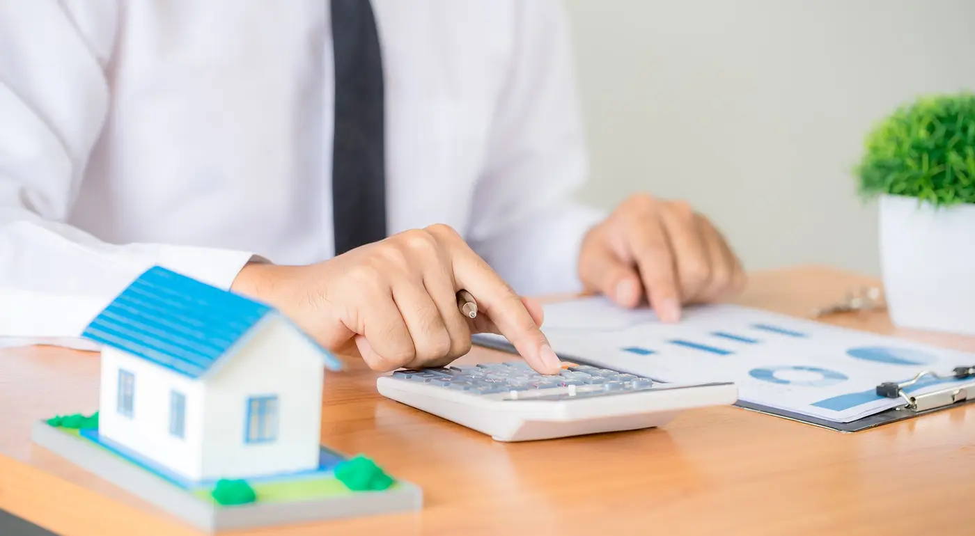 alugar ou comprar um imóvel com uma imobiliária