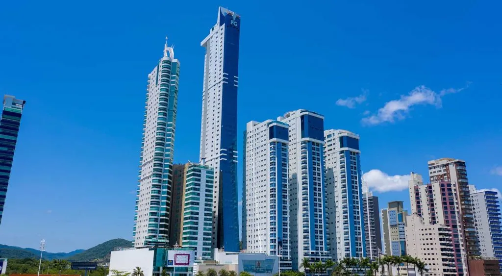 Epic-Tower-Balneario-Camboriu-Brasil-Os-maiores-predios-da-America-do-Sul-1-1024x563