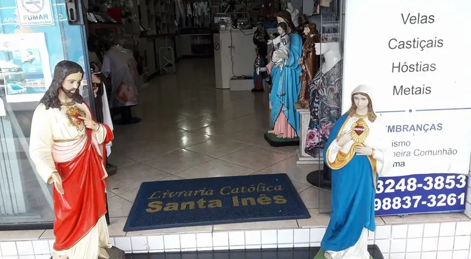 livrarias em balneário camboriú