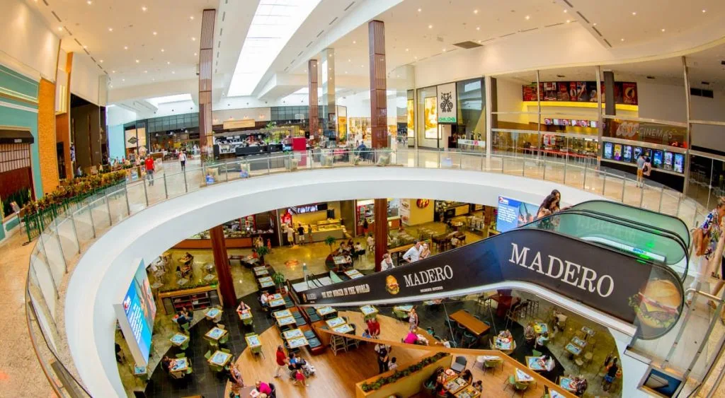 Oque-fazer-em-Balneario-Camboriu-com-chuva-shopping-1024x563