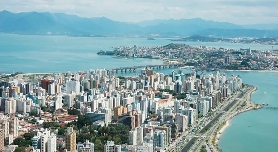 Mercado-imobiliario-de-Santa-Catarina-por-que-investir-1-1