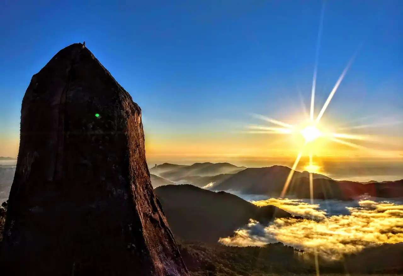 Conheca-05-trilhas-para-curtir-a-paisagem-de-Balneario-Camboriu-e-regiao-pico-da-pedra