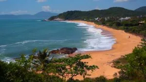 Praia-do-Estaleirinho-300x169