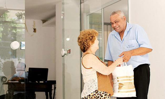 regras-do-condomio-porteiros
