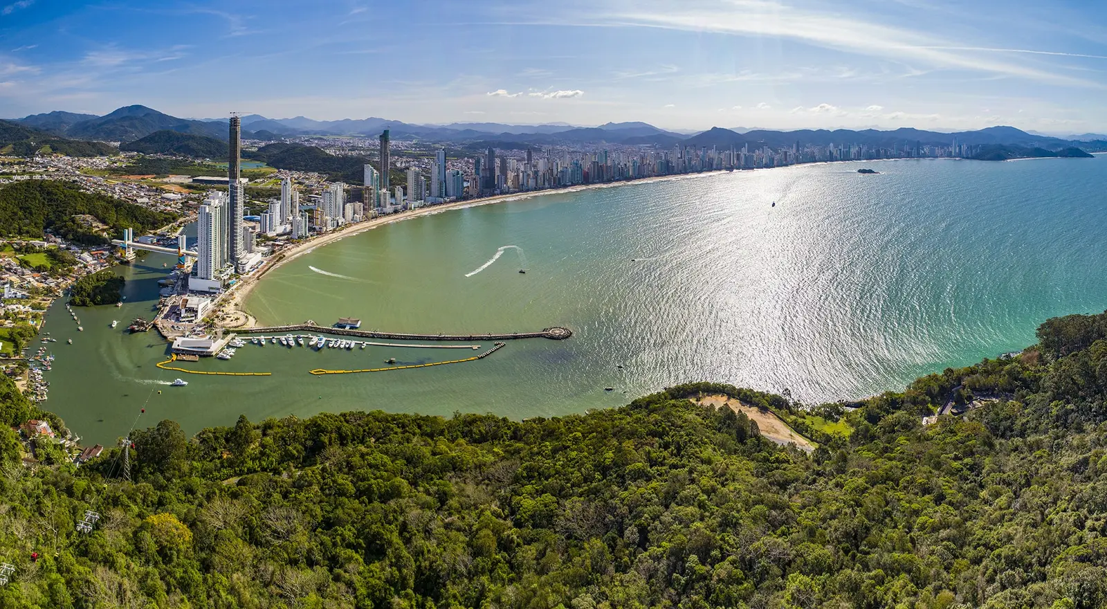 As vantagens de morar na Barra Sul em Balneário Camboriú